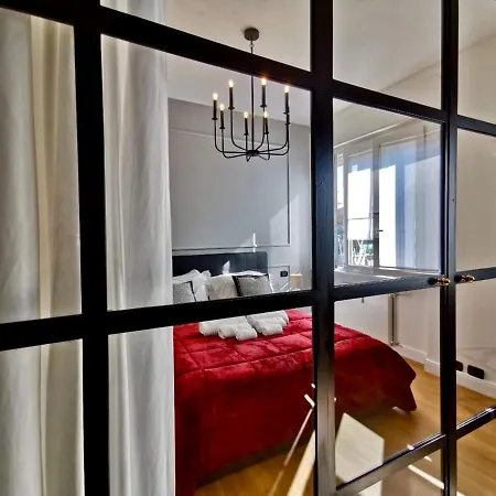 Chiclife - Florentin Downtown