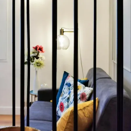 Apartment Florentin Downtown Design *